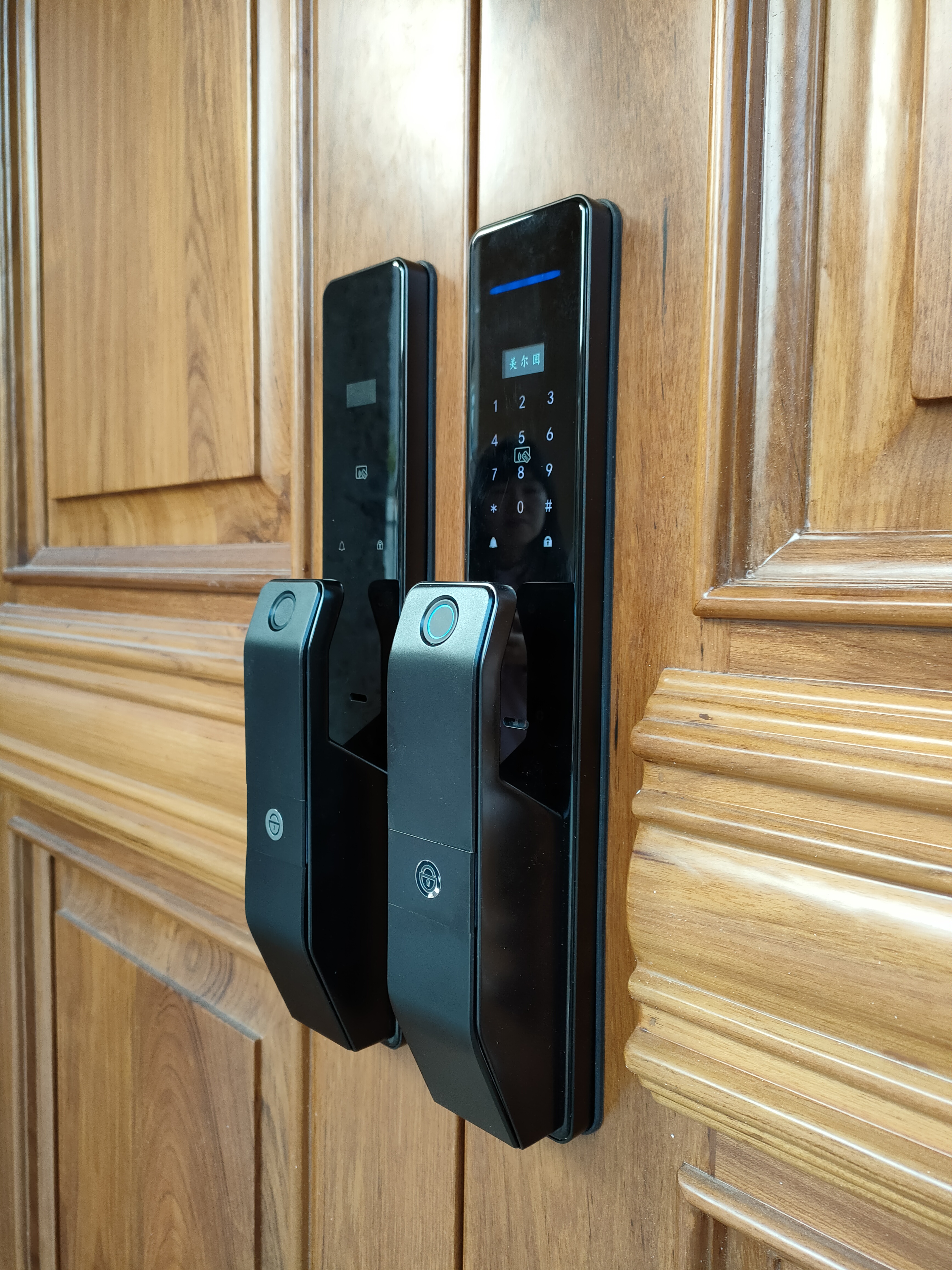 美尔固智能锁安装实图