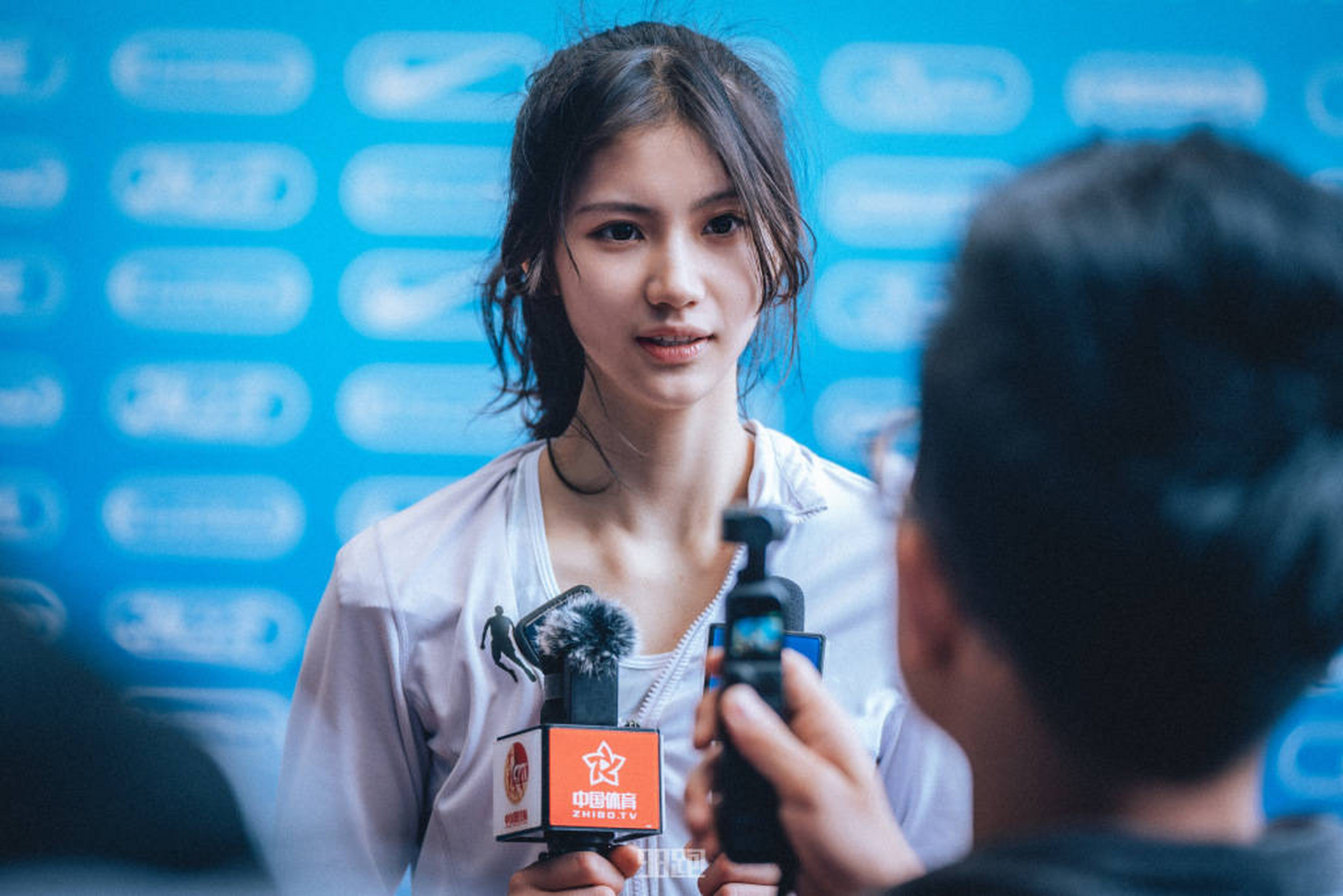 美女运动员夏思凝女子100米栏夺冠96