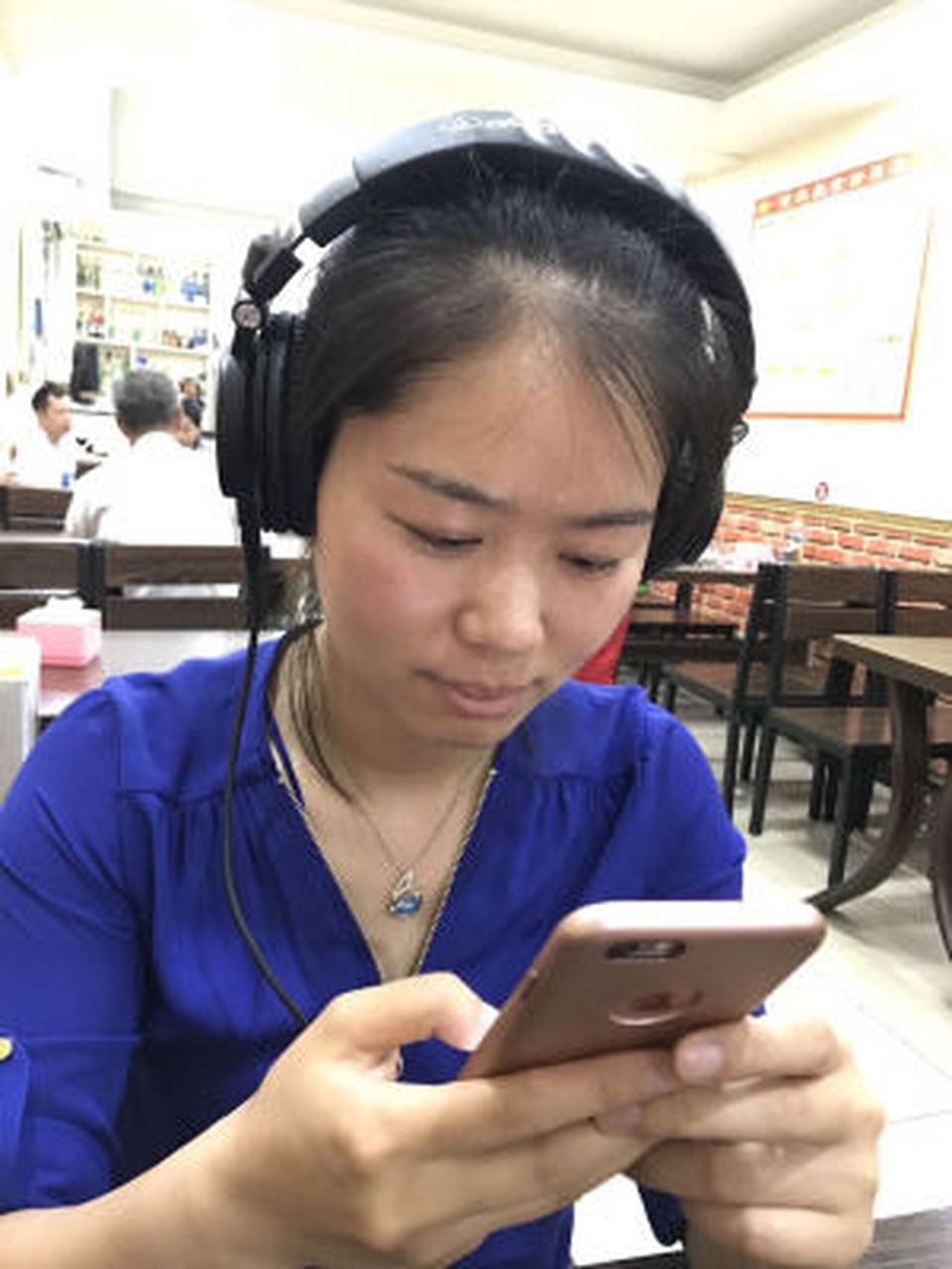 铁三角m70x和m50x哪个好,铁三角m50x和索尼7510哪个好  【个人认为