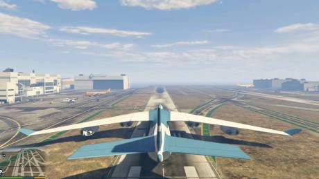 gta5:偷偷开走机场最大的一艘客机!这体型有点难操控阿!