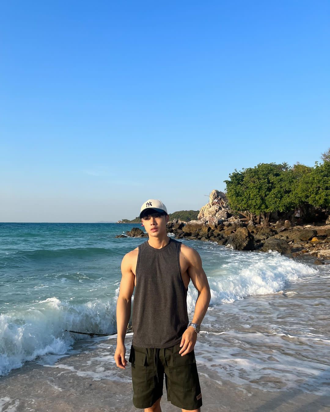 小鲜肉的逆袭:95后大男孩不甘平庸,努力健身,成为肌肉型男!