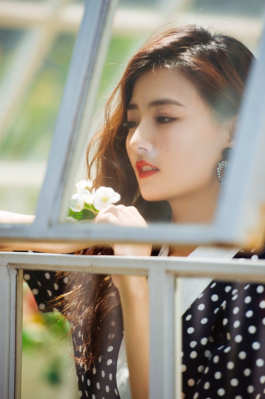 徐璐高清壁纸头像(二十一)[比心]