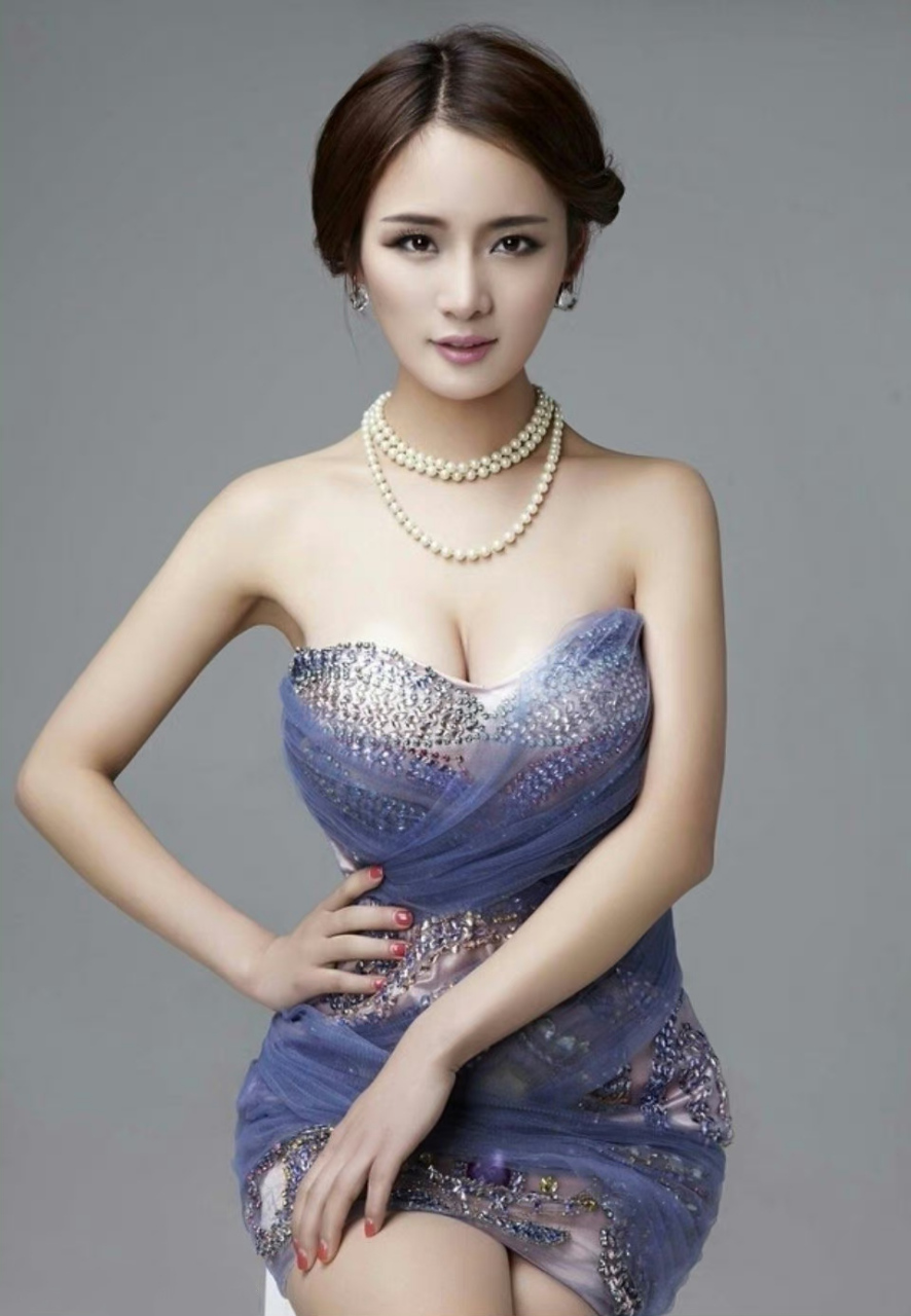 黎丹# 神似人间尤物杨幂,肤白貌美的容颜,清纯妩媚,丰满傲人的事蚁哌