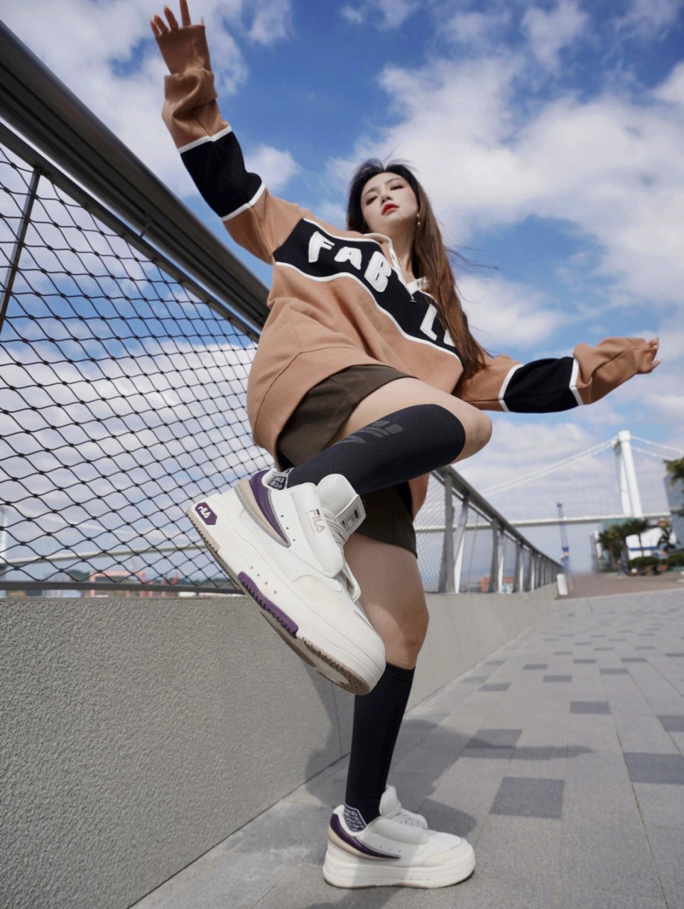 酷酷的街舞女孩