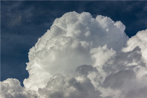 低空积雨云图片