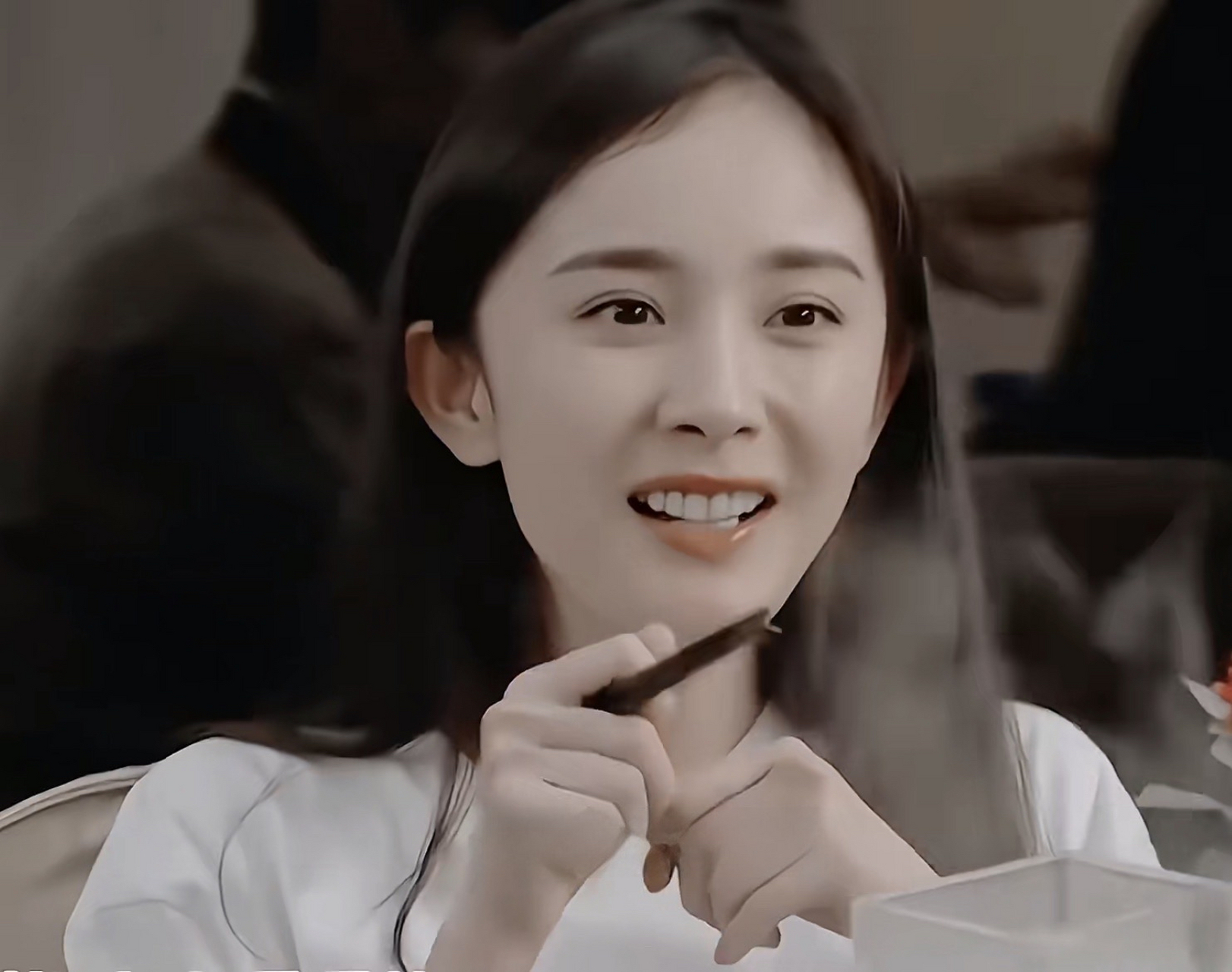 36岁的杨幂素颜状态真好,超美的,温柔似水,香香的都是甜甜的味道,气质