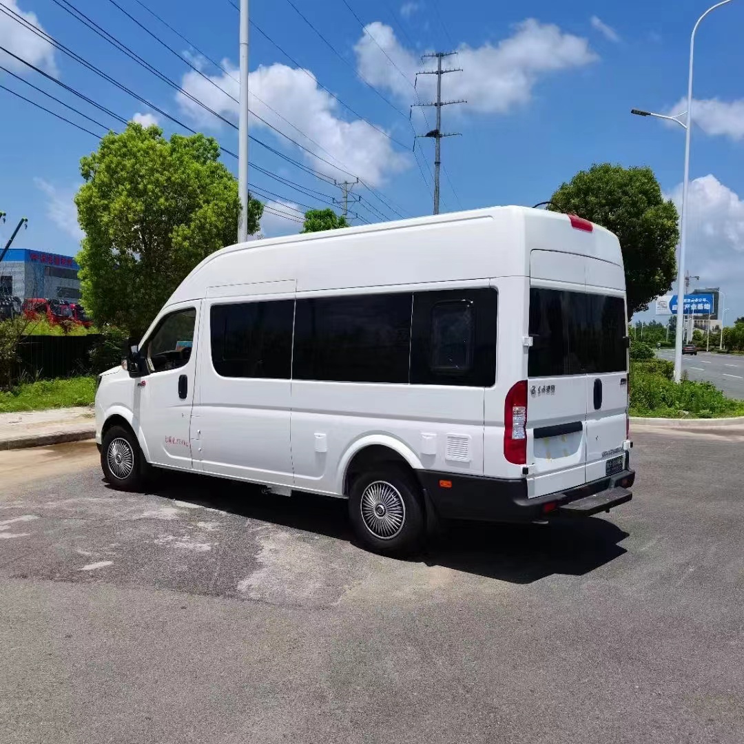 新东风御风v9b型房车