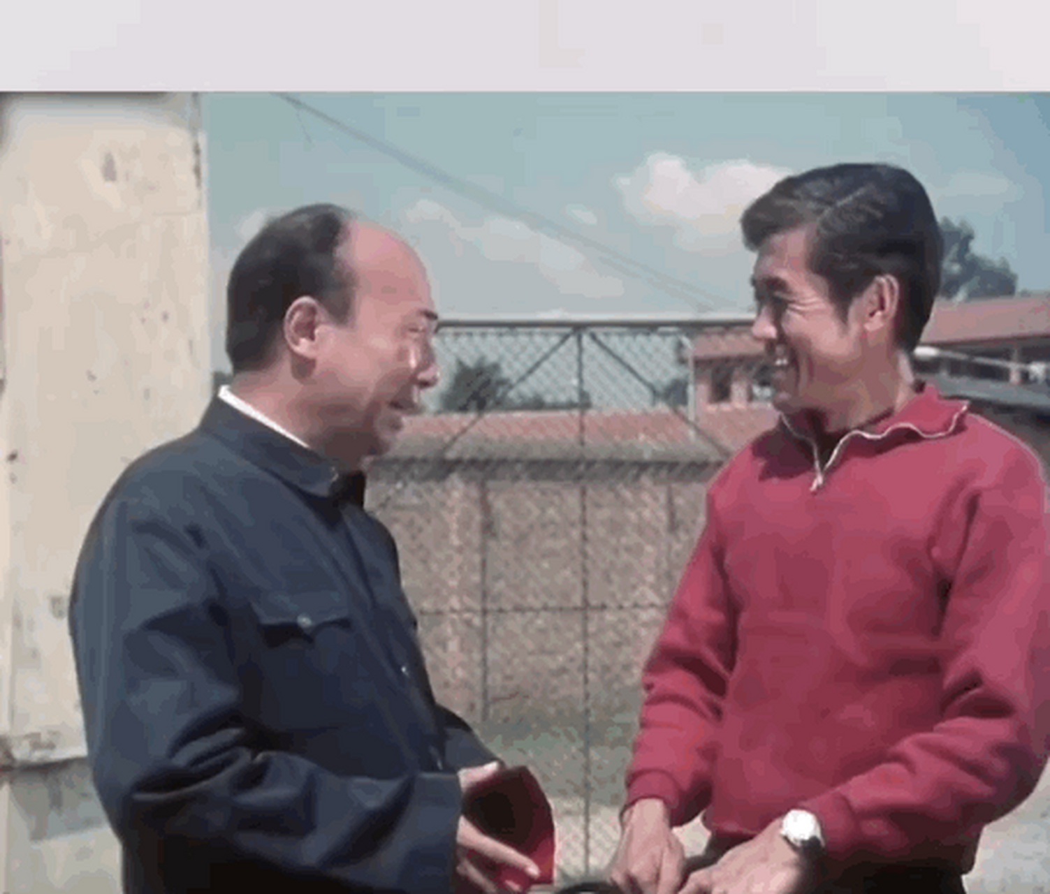 这部老电影叫《顾此失彼》,拍摄于1981年,其中一个片段中有一句台词