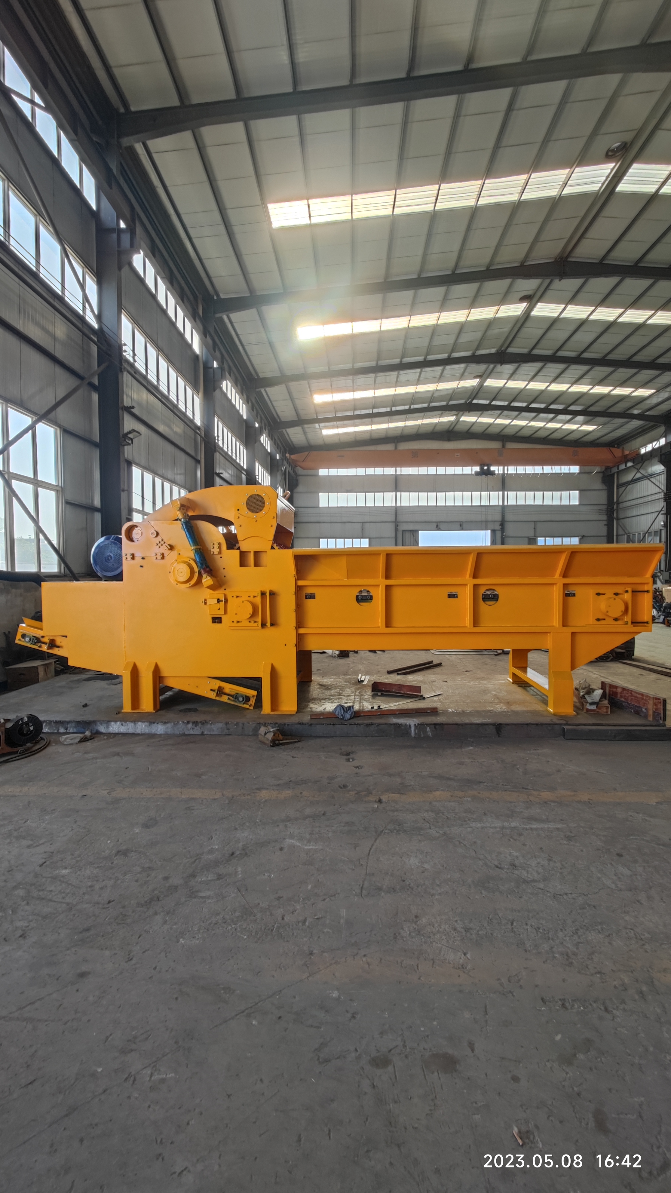 木材综合破碎机