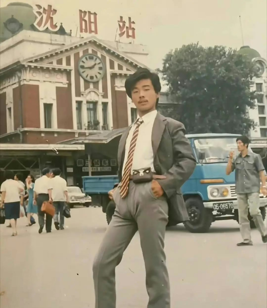 上世纪70年代,对生活充满希望的年轻人!