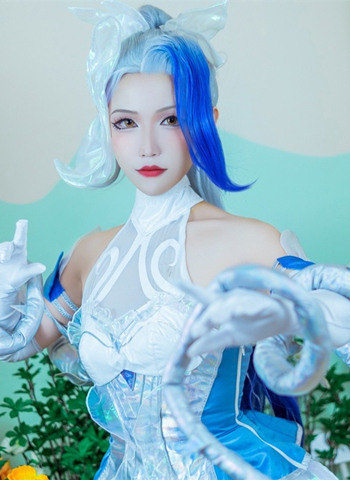 少少cosplay英雄联盟水晶婕拉