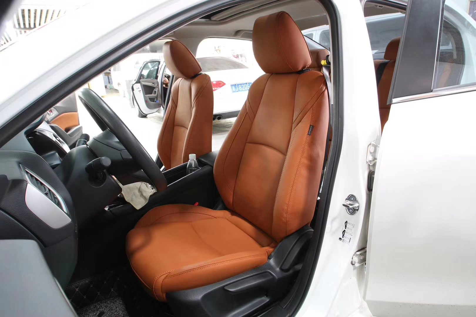 昂克赛拉真皮座椅