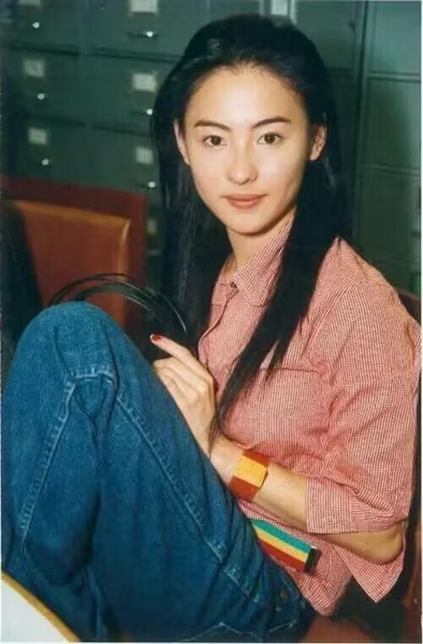 张柏芝的颜值和整体状态惊艳了很多人,她是真的属于老天喂饭吃,没有整