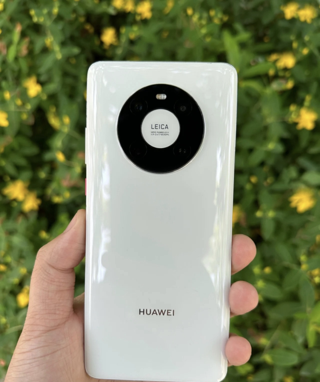 华为mate2:4050毫安 华为mate7:4100毫安 华为mates:2700毫安 华为