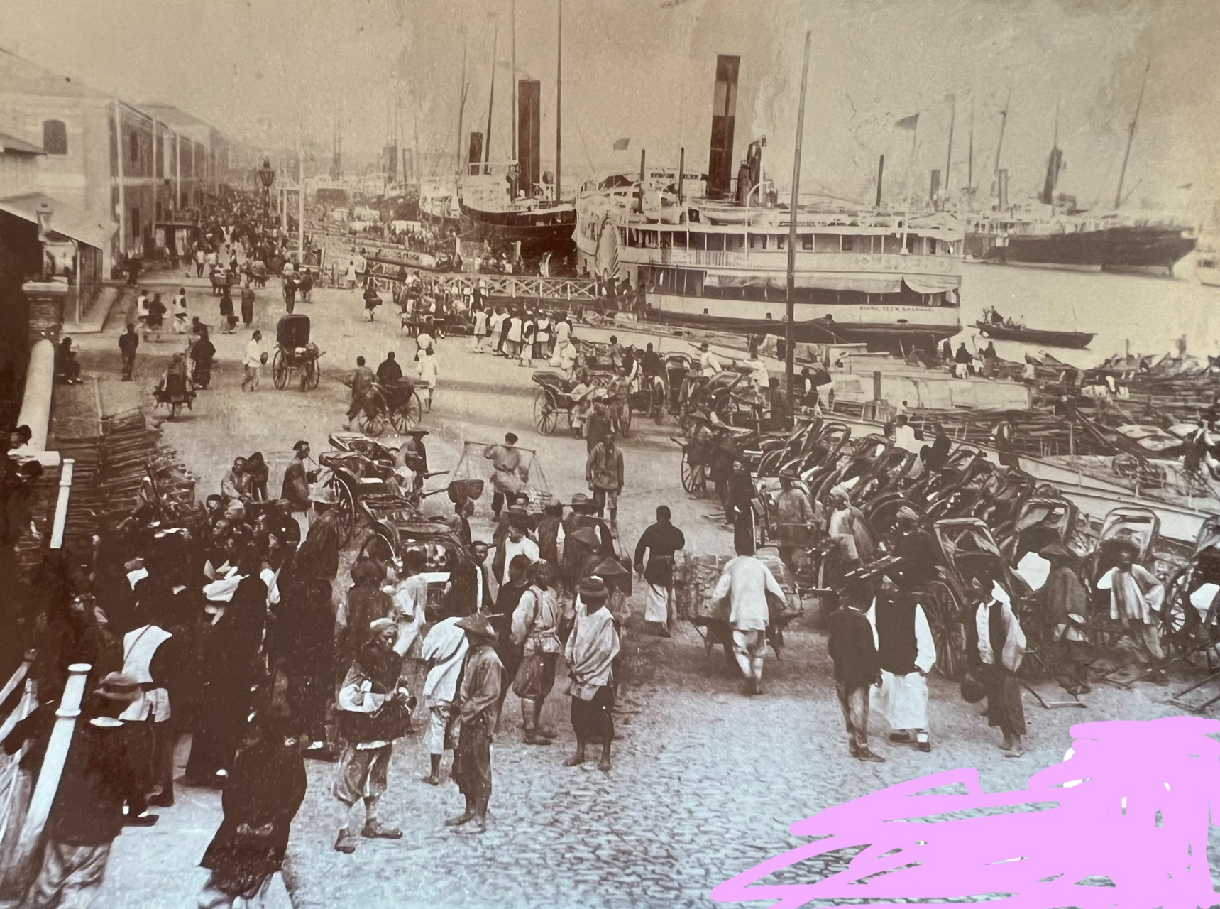 老照片历史背景～清末上海外滩金利源码头十六铺子早期面貌.