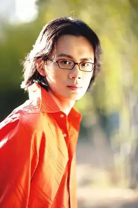 我和《丁香花》的唐磊是大学同届校友,看着他无名到出名!