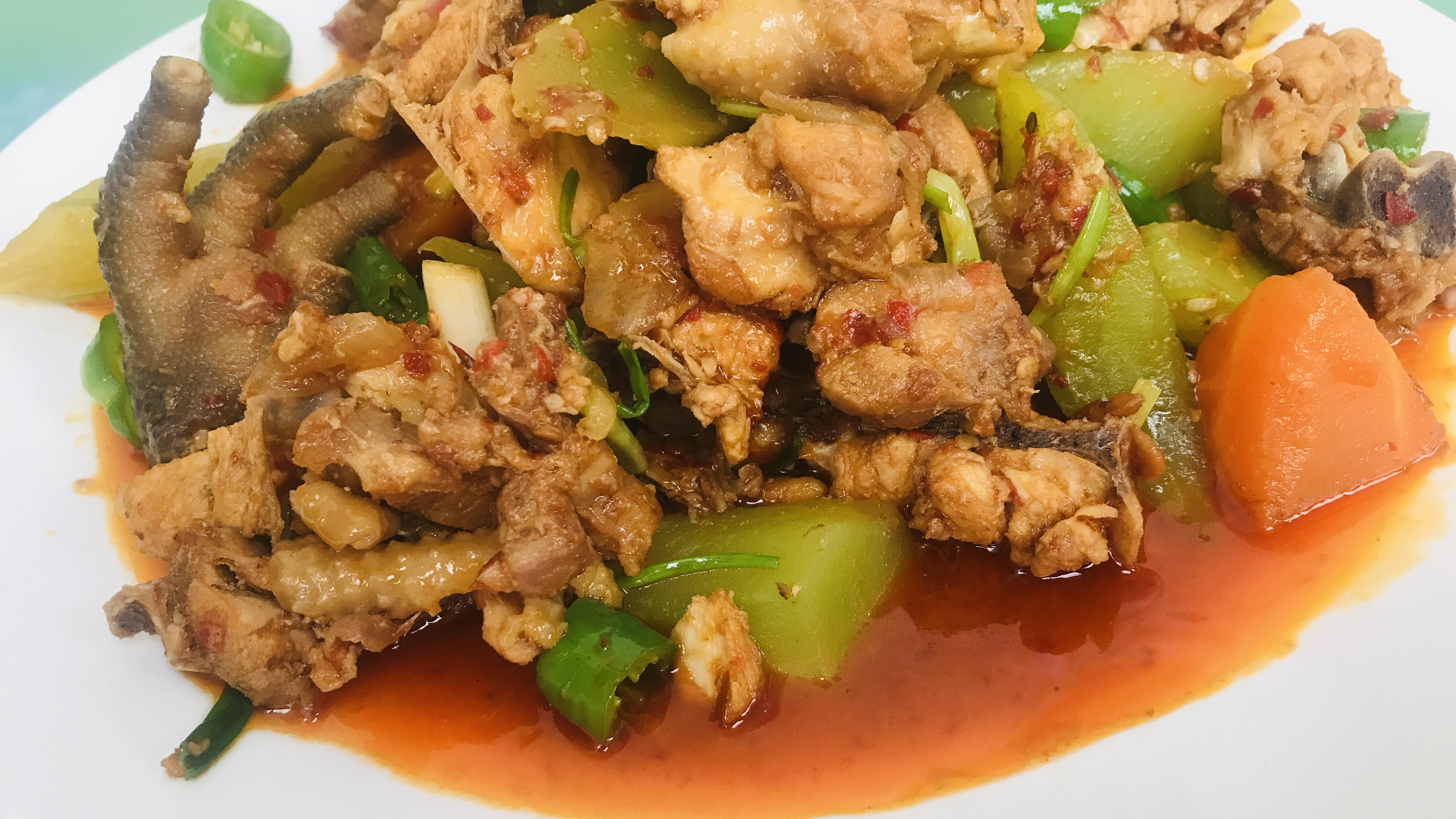 烧鸡公的家常做法,香味浓郁,味道超赞,还没出锅就忍不住了