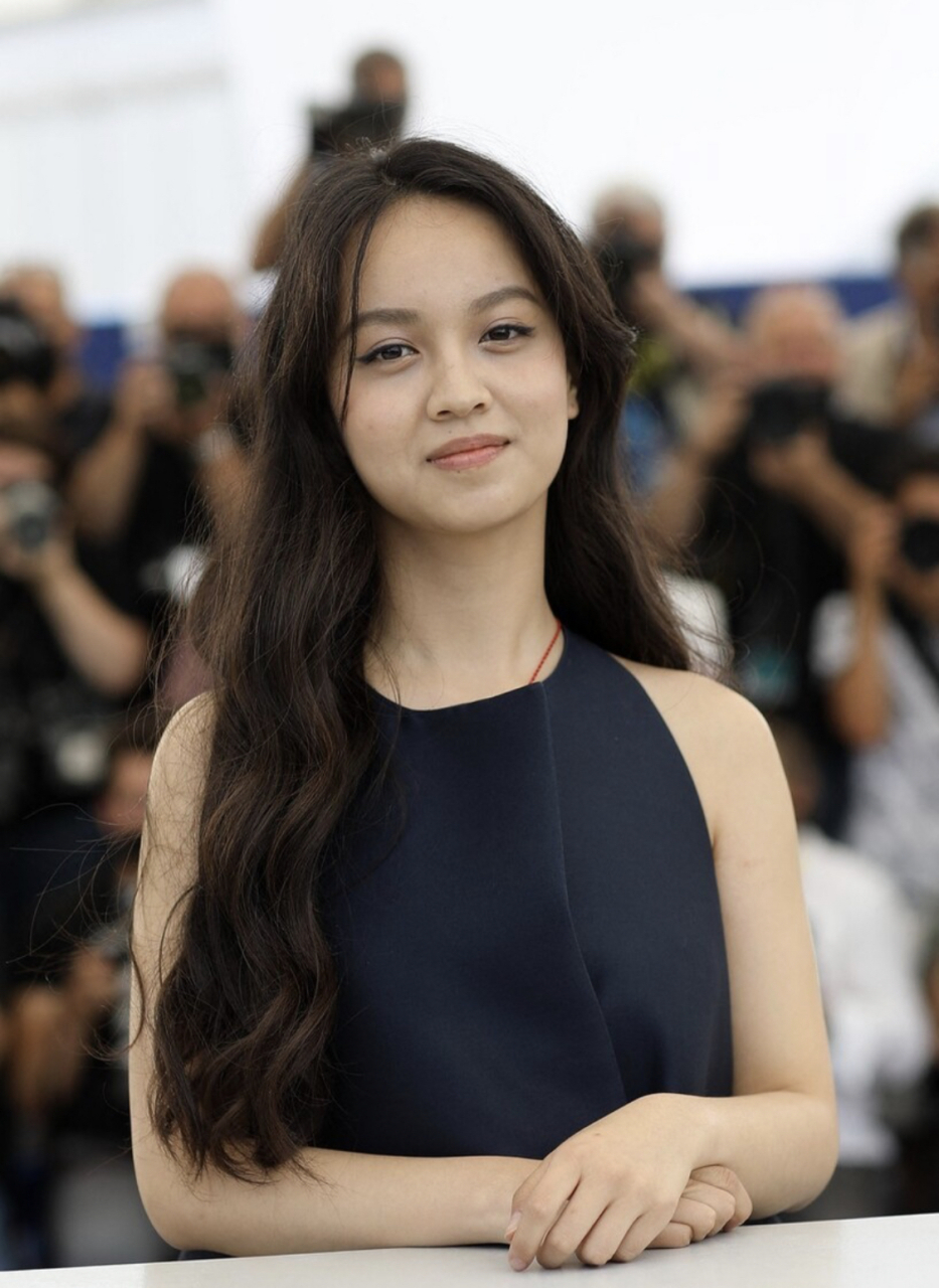 为了艺术献身的女明星  张润黎(lucie zhang)2000年10月27日出生于