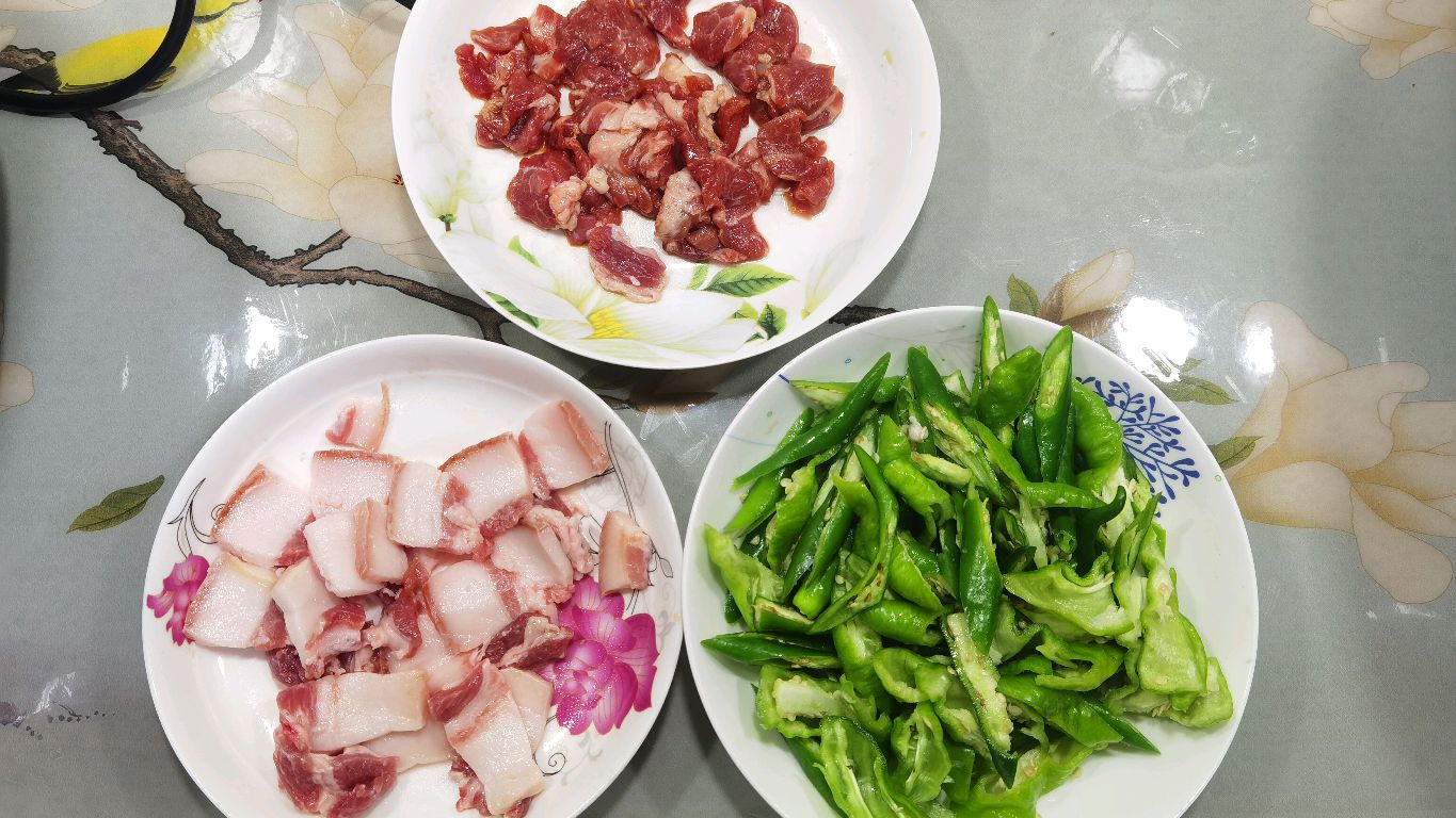长沙特色菜～辣椒炒肉,下饭下酒菜,好吃!肥而不腻、辣而不呛!
