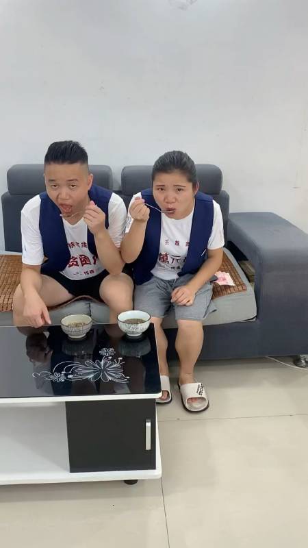 平时老婆管得紧,必须抓住一切机会,强大自己!-度小视