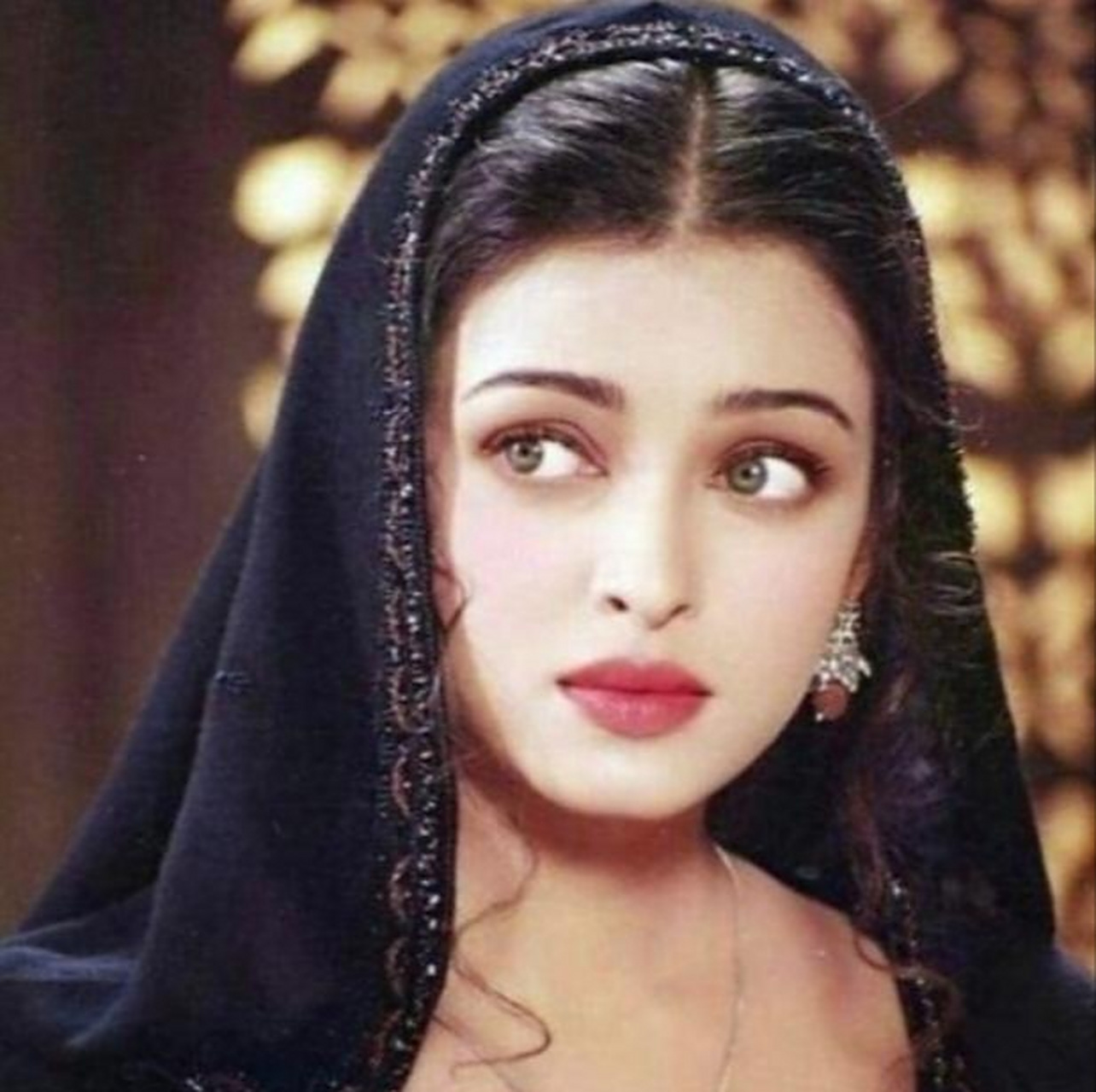 国宝"级的演员艾西瓦娅·雷,她也被称为印度第一美人(一)