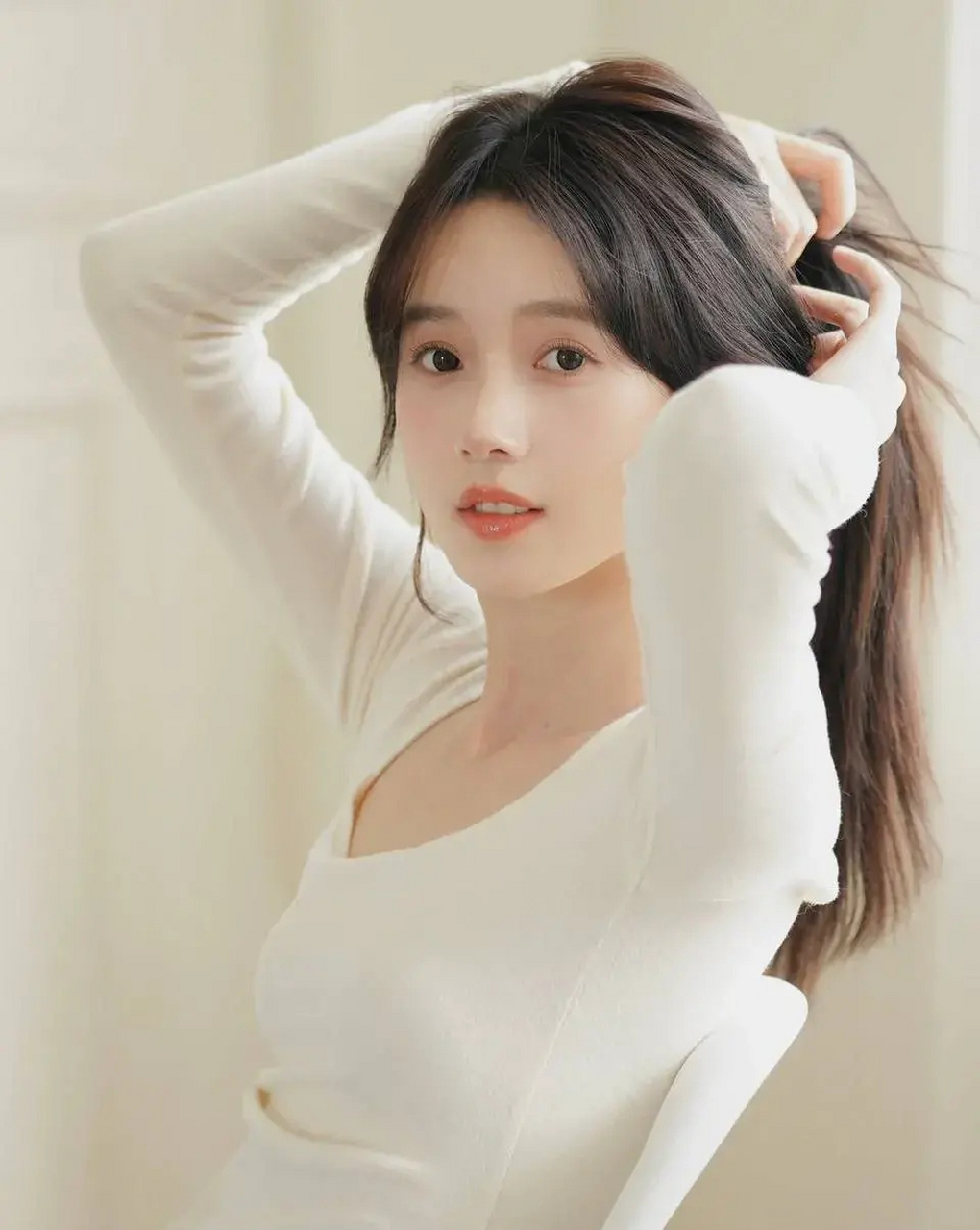 美女大白兔祝您遇到不一样的她