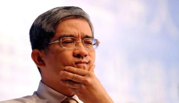 案例:郎咸平:包养小31岁空姐,联合妻子夺回两套房,还要900万