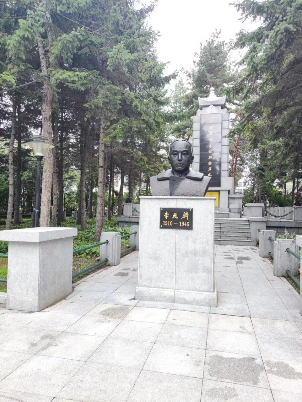 哈尔滨兆麟公园,中央大街和索菲亚大教堂附近,非常精致漂亮的公园
