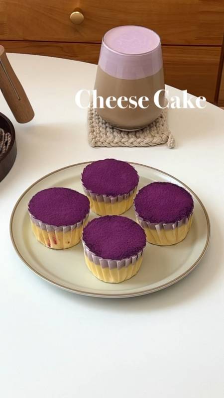 双重口味,入口即化|香芋生巧芝士蛋糕-度小视