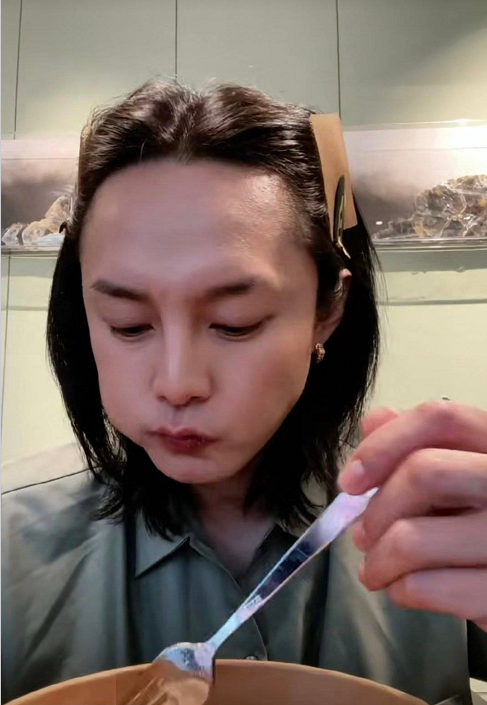 尹正分享减肥经,喊话女孩子们千万不要这样做,特别损伤身体!