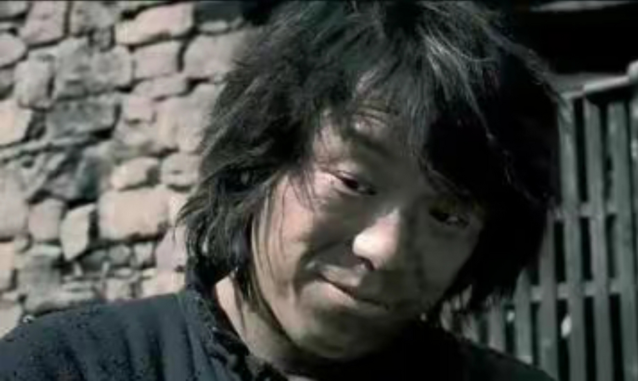 娱乐最前沿# 跑步机工装裤,黄渤再上春晚走台步!