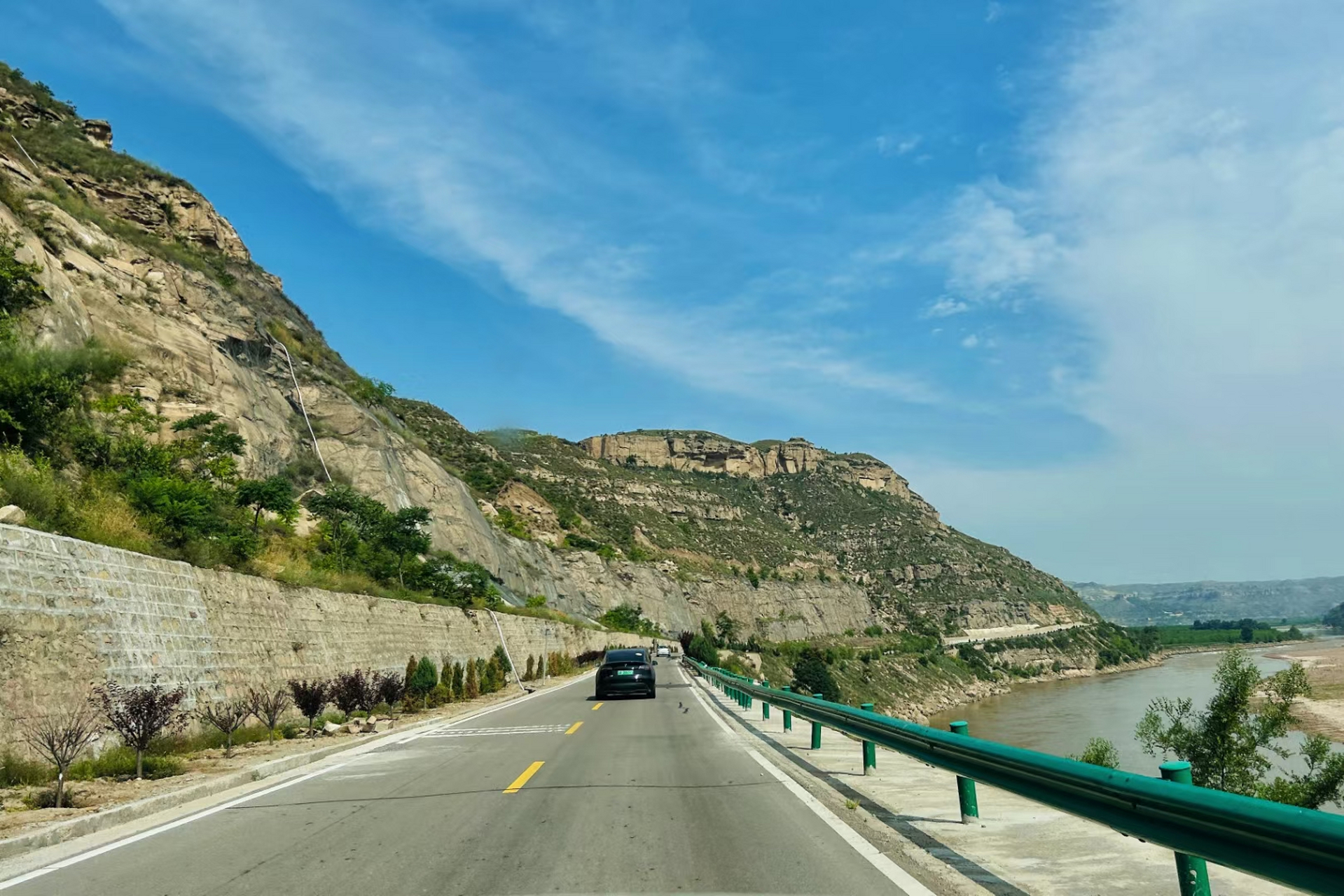 【沿黄公路之鸡鸣三省】 陕西境内的沿黄公路,800多公里的旅程,从府谷