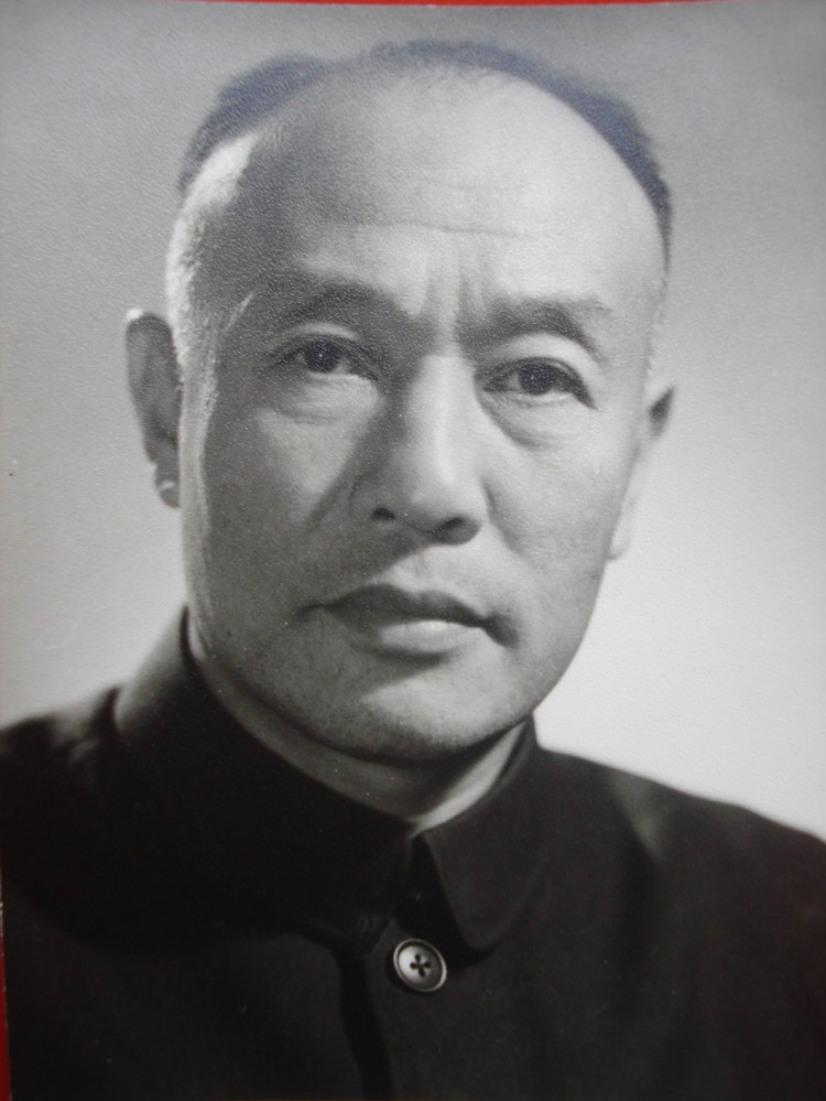 崔嵬