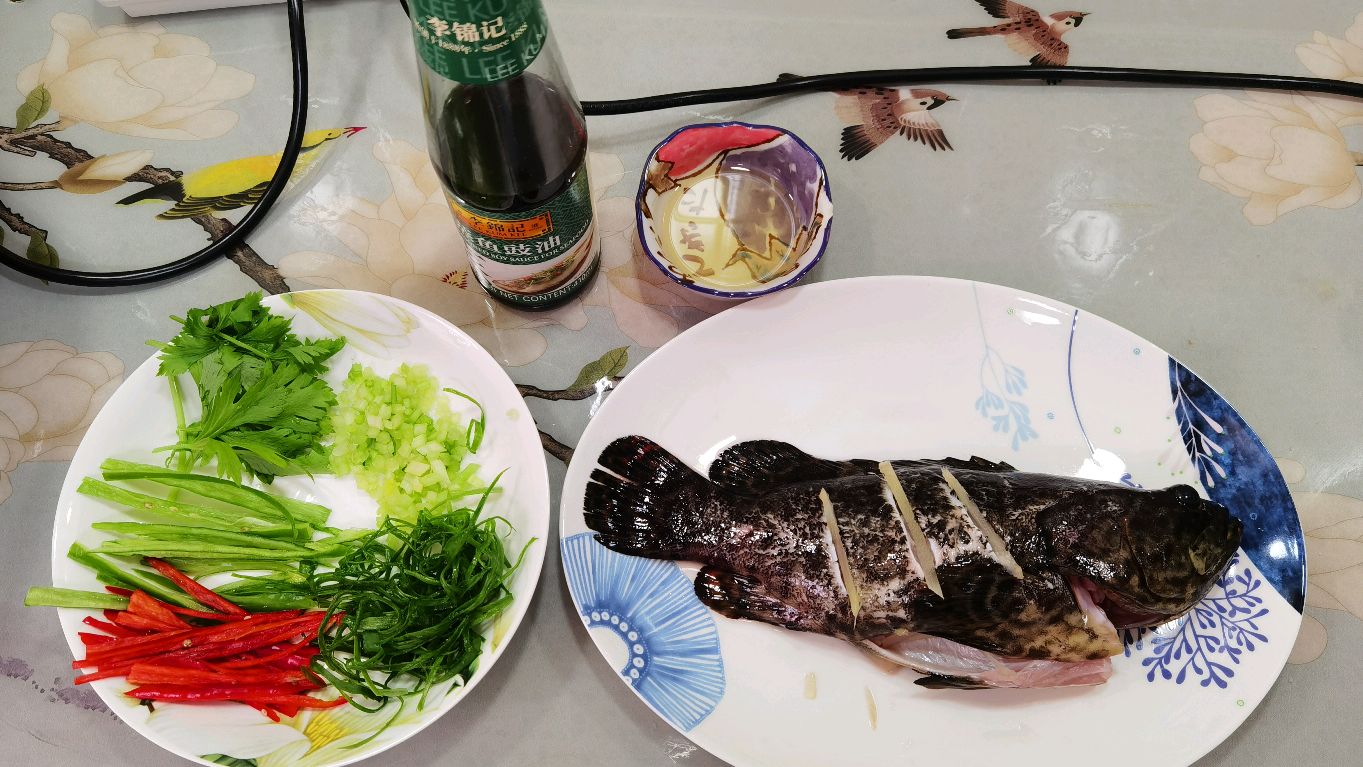 龙胆石斑鱼,清蒸不用隔水?没见过吧!太简单了,营养不流失!
