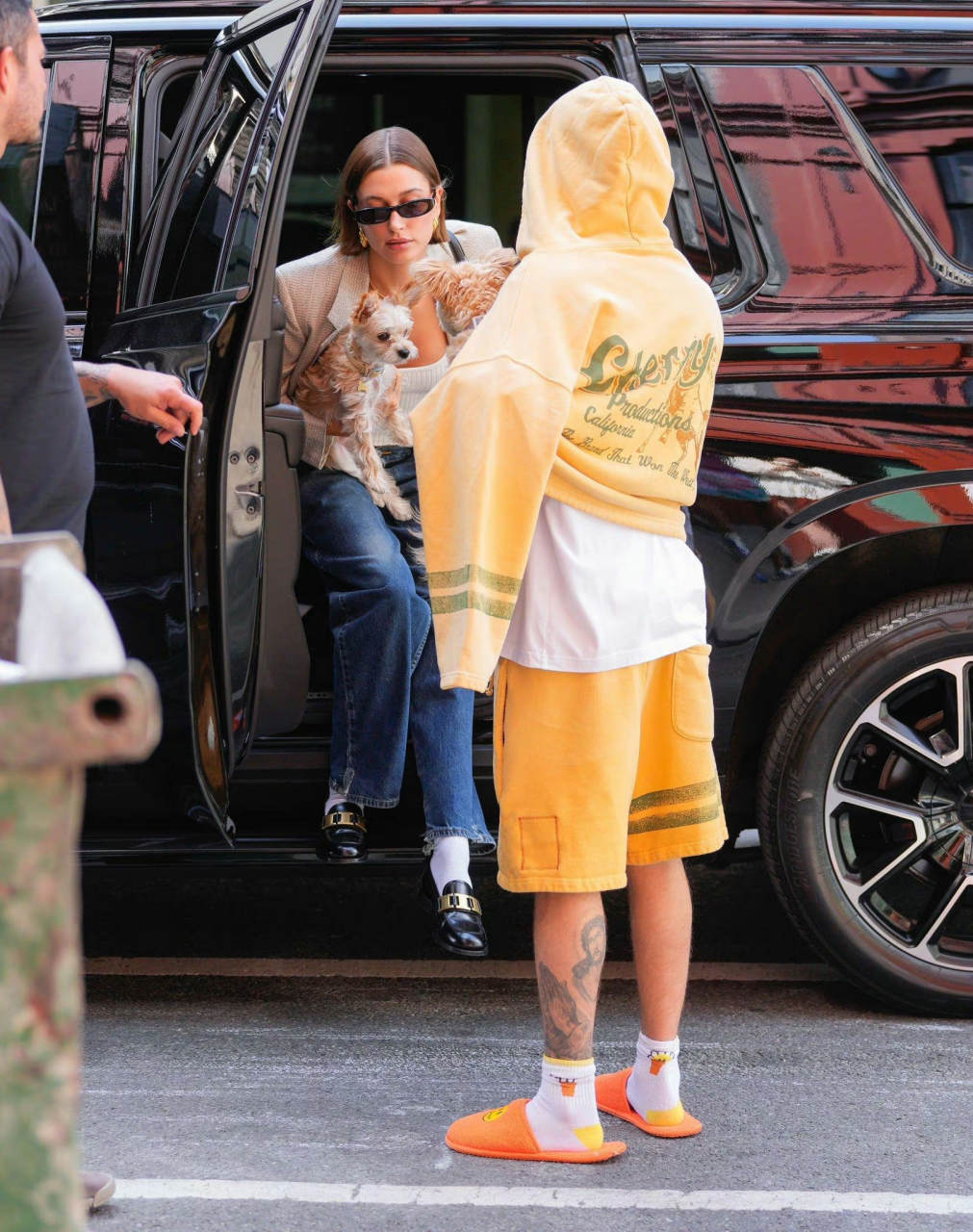 hailey bieber和justin bieber在纽约外出街拍