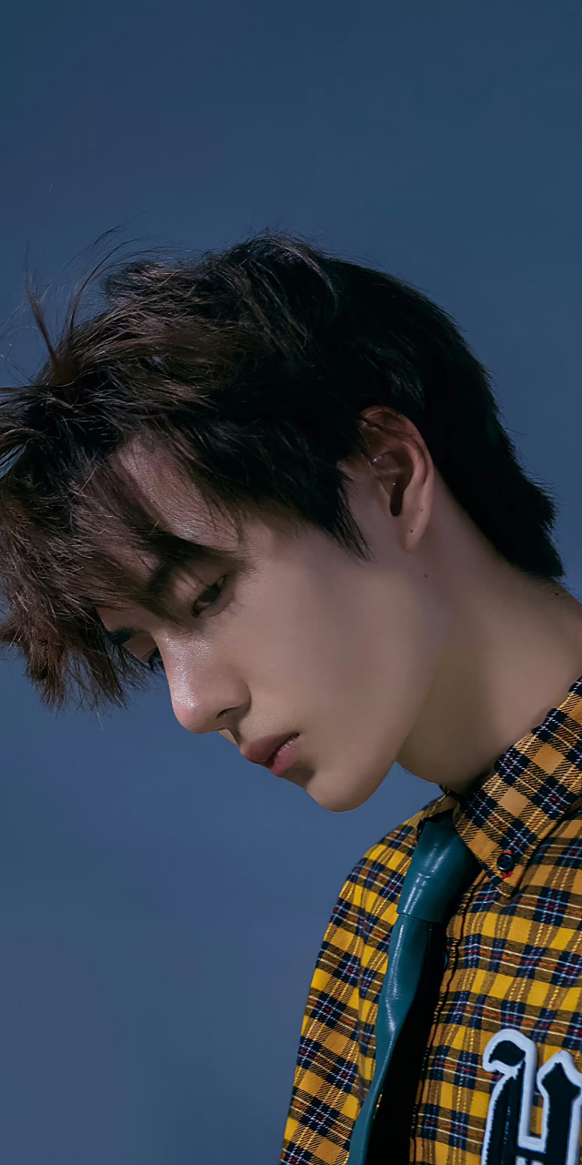 王一博壁纸分享#向全世界安利王一博