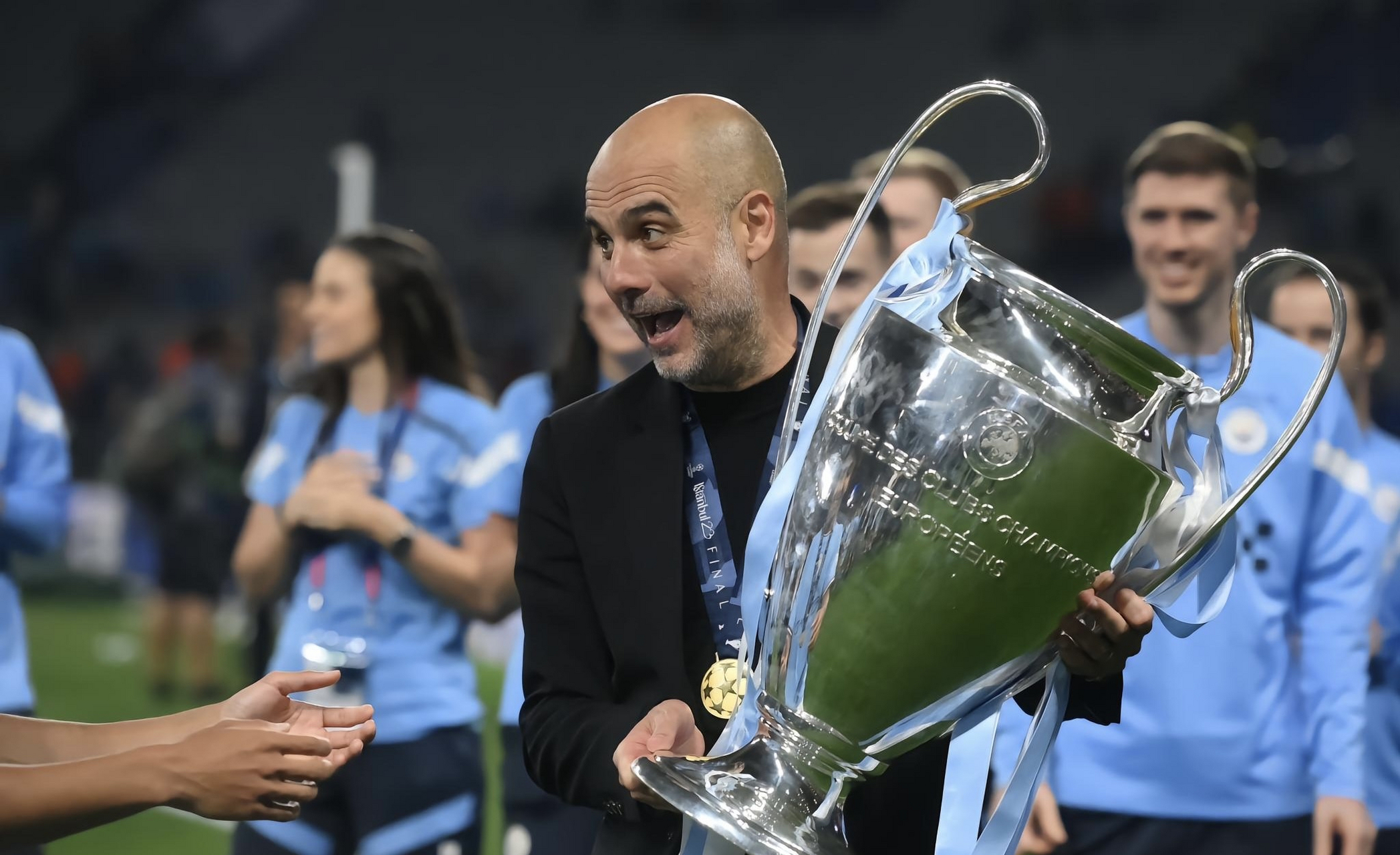 随着2022-2023赛季欧冠决赛于伊斯坦布尔落下帷幕,最终曼城以1-0击败