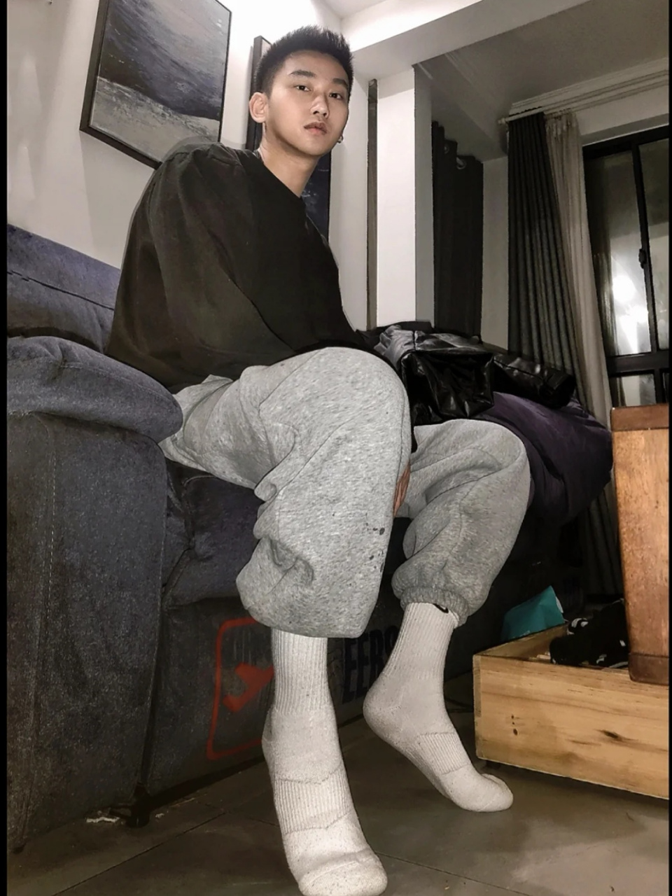 看男朋友一定要试试仰视角度,满满压迫感