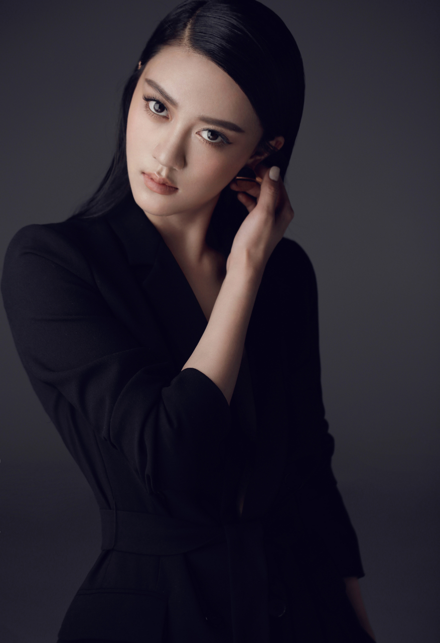 逯恣祯,出生于山东省济南市,中国内地女演员,毕业于上海戏剧学院表演