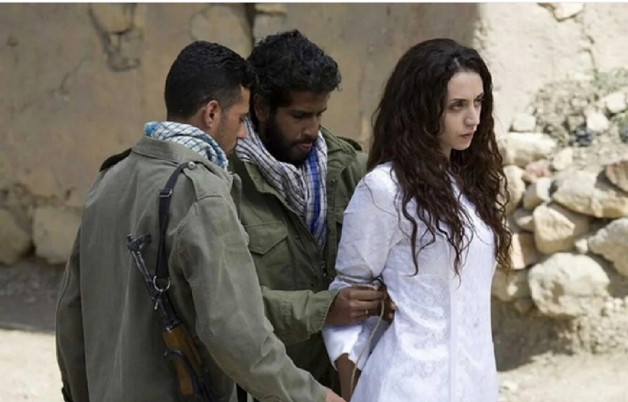 1977年,沙特公主米沙尔与情人哈立德私奔,被亲祖父下令"石刑".