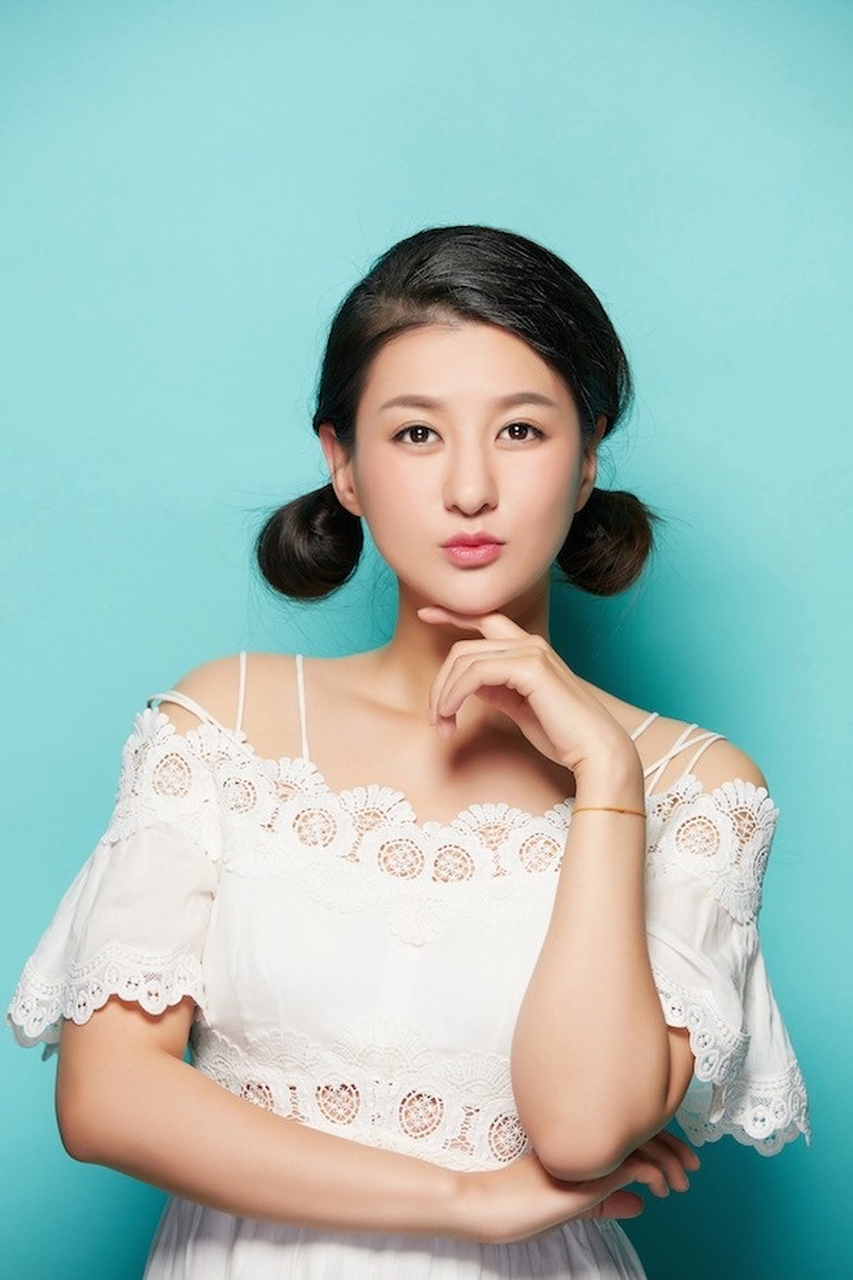 陈真希(原名陈淳),1985年3月19日出生,毕业于上海戏剧学院,中国内地女