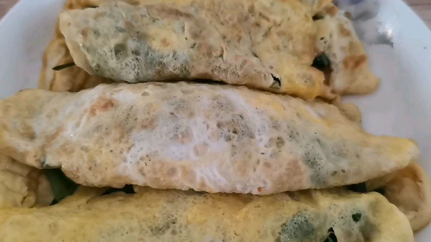 鸡蛋皮卷韭菜家常做法