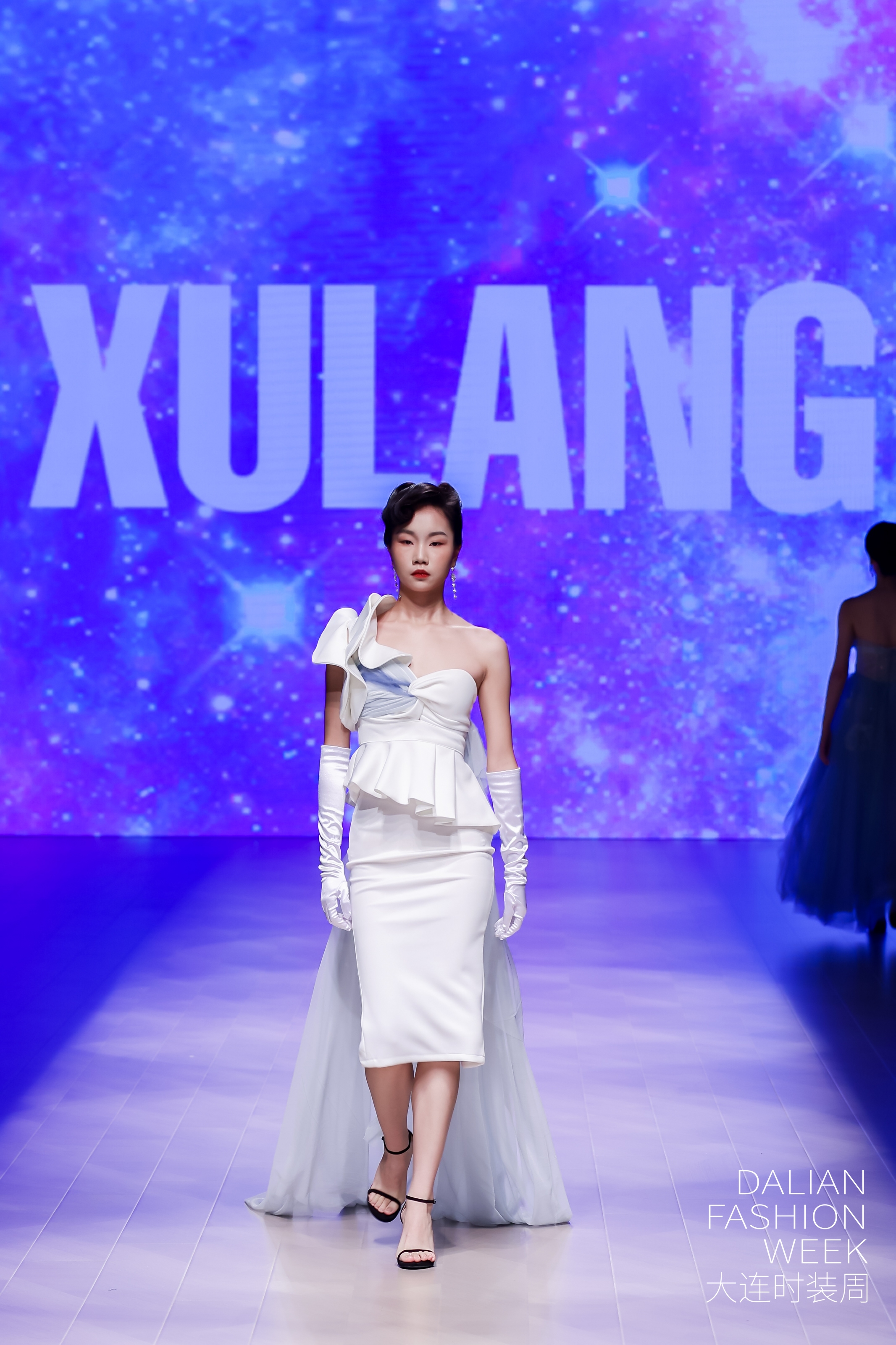 xulang 2023大连时装周发布