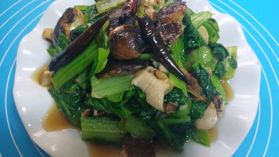 小白菜炒香菇简单营养又好吃