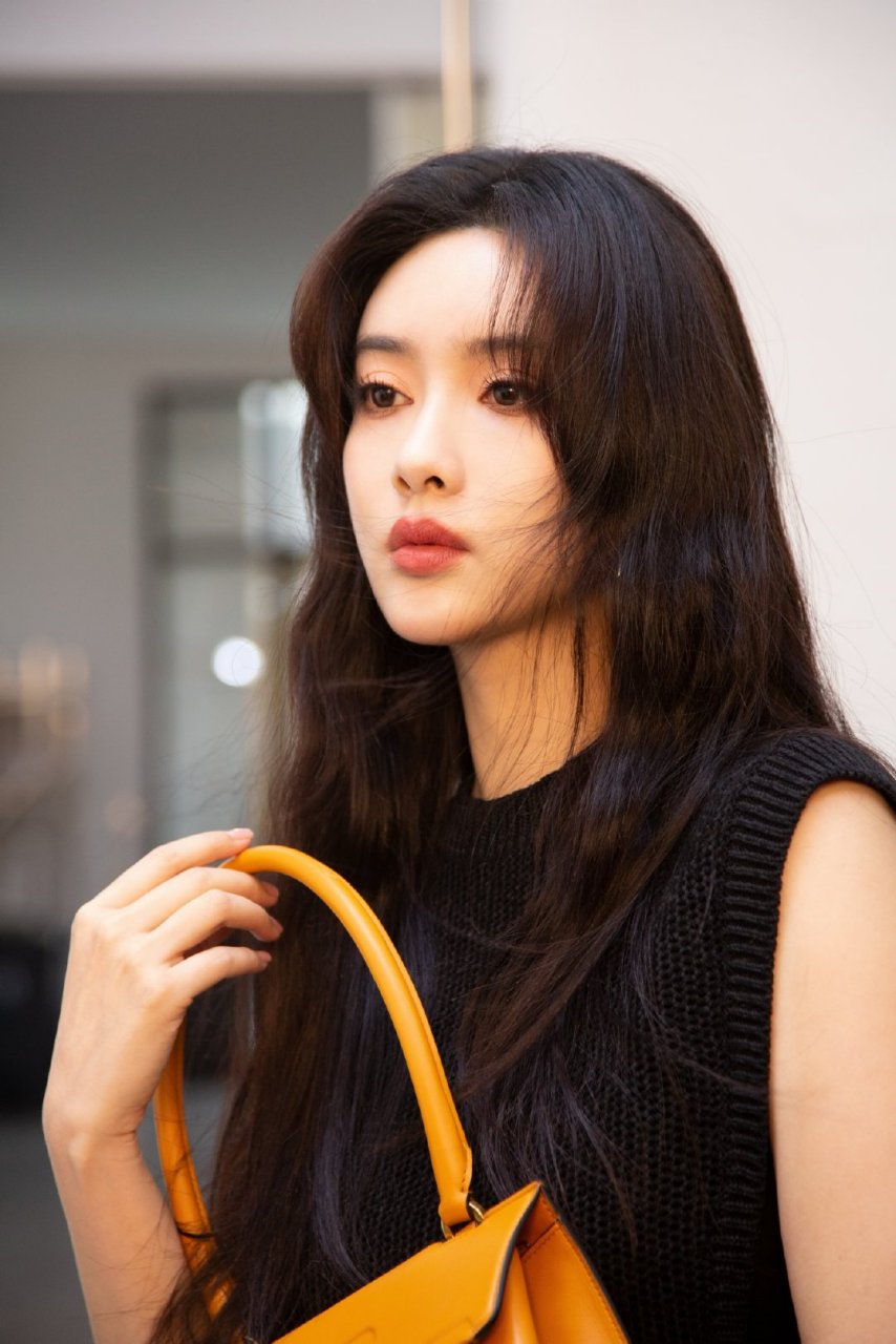 孟子义高清壁纸头像(二十六)[爱你]