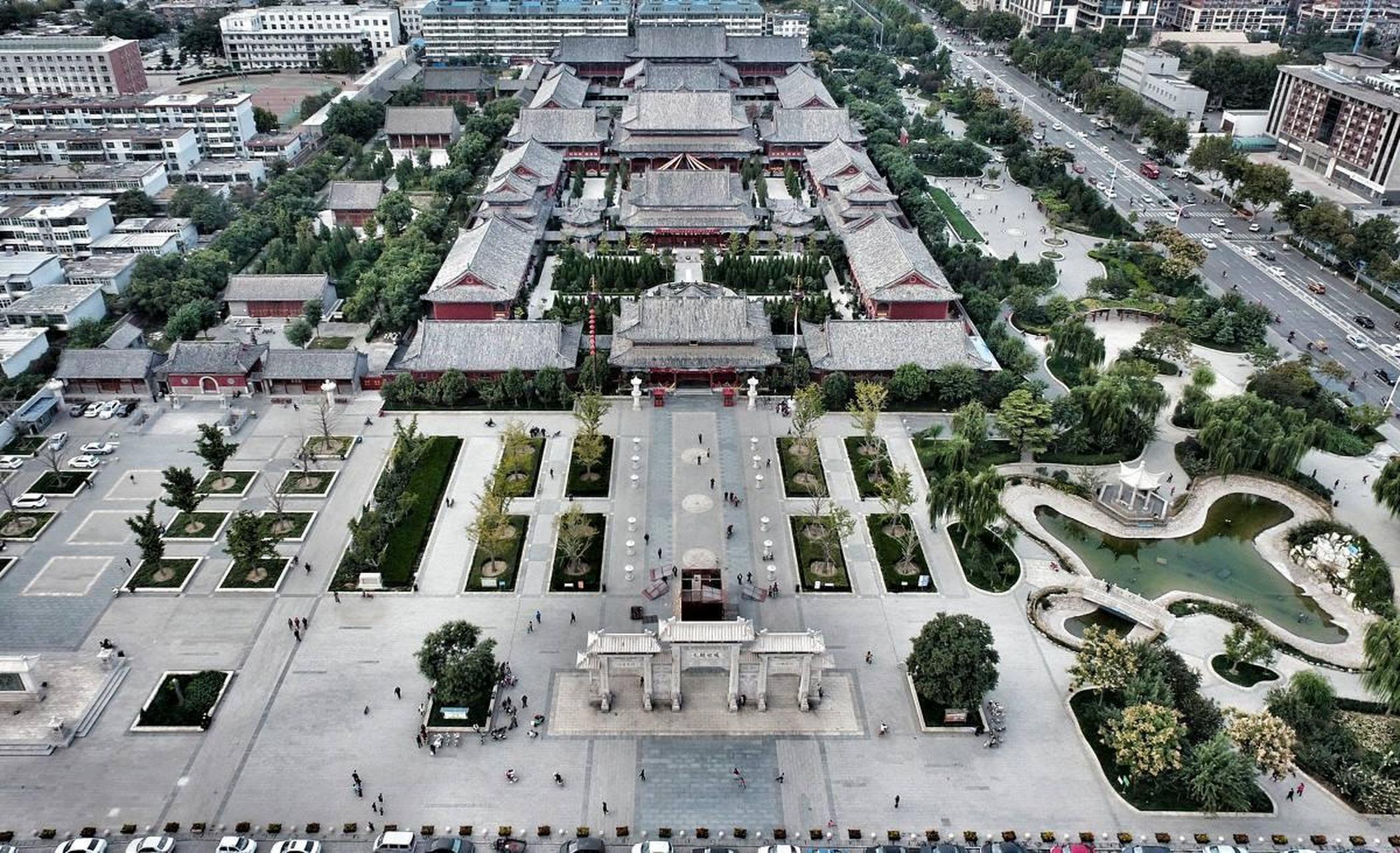 建议全国的寺庙都应该向邢台开元寺和陕西的广仁寺学习 邢台的开元