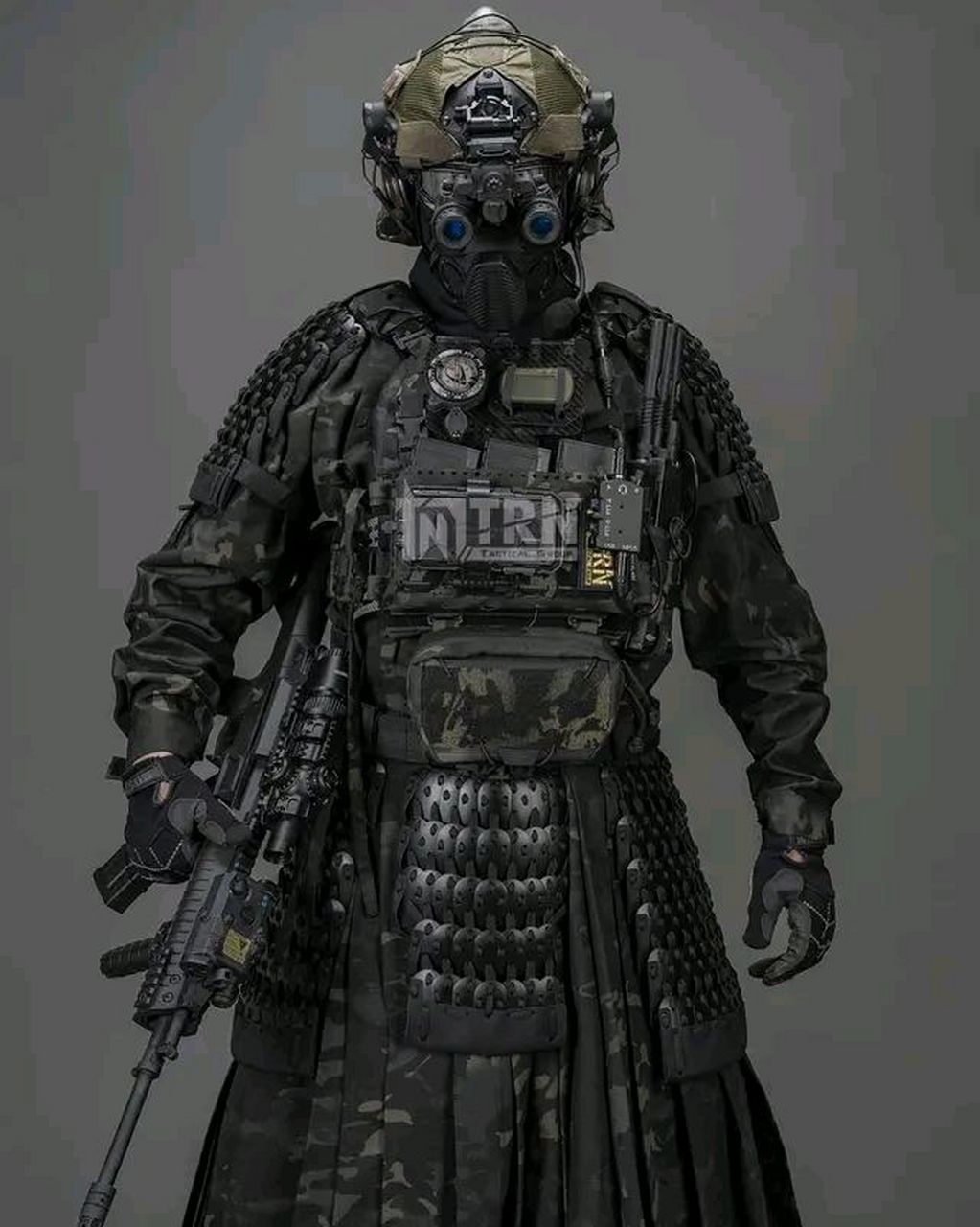 军情集结号# [哟]"战术锦衣卫"的穿搭挺好的,但一些人说不实用.