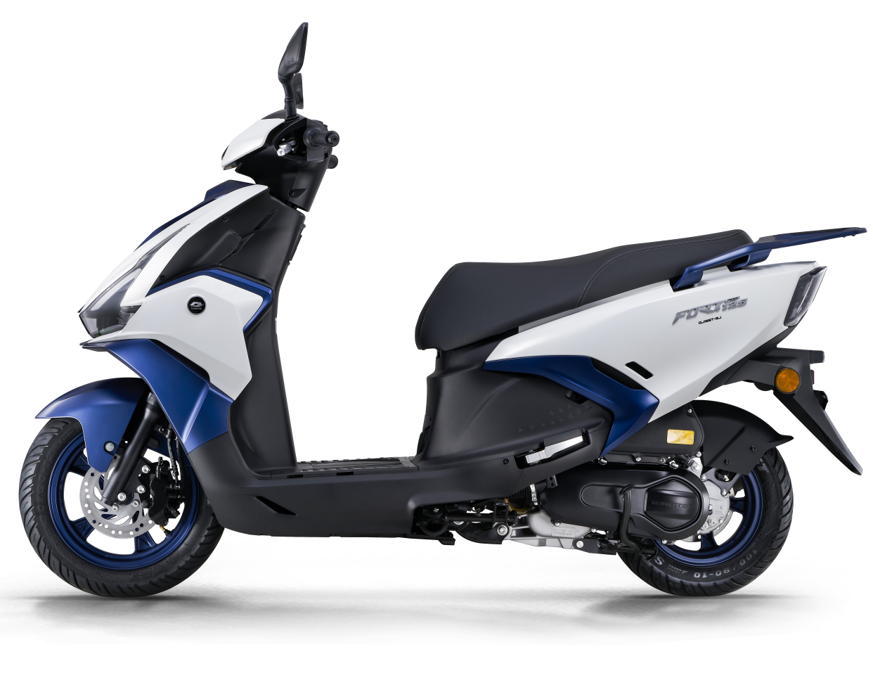 125踏板车颜值也内卷,钱江鸿125来了解一下