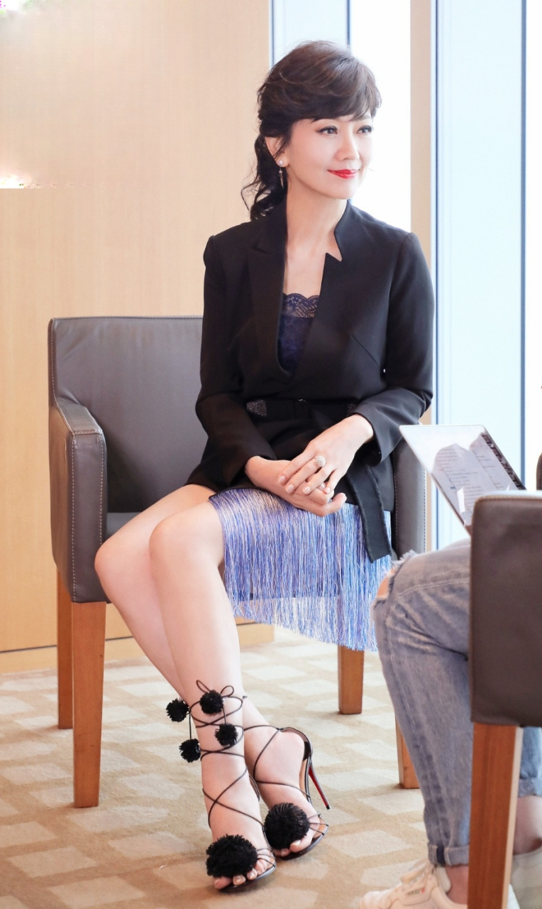 赵雅芝 美腿玉足合集