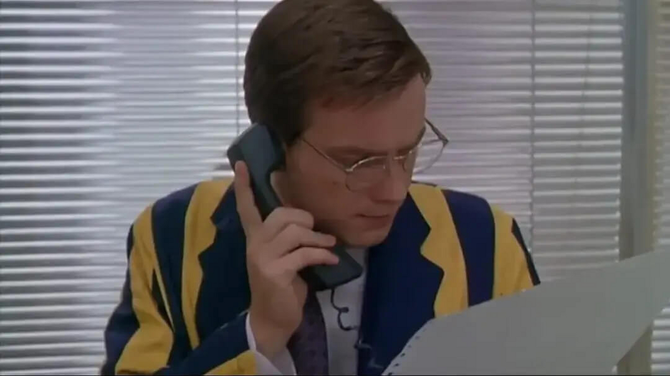 今天要给大家推荐的电影是—《魔鬼营业员》 这部电影主要讲述了一个